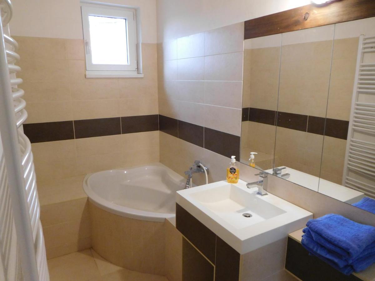 Apartman Hf Liberec Buitenkant foto
